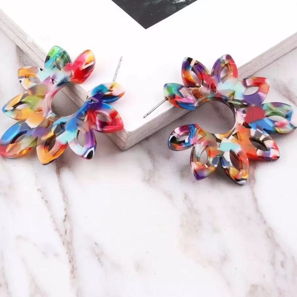 Multicolored earrings 😍